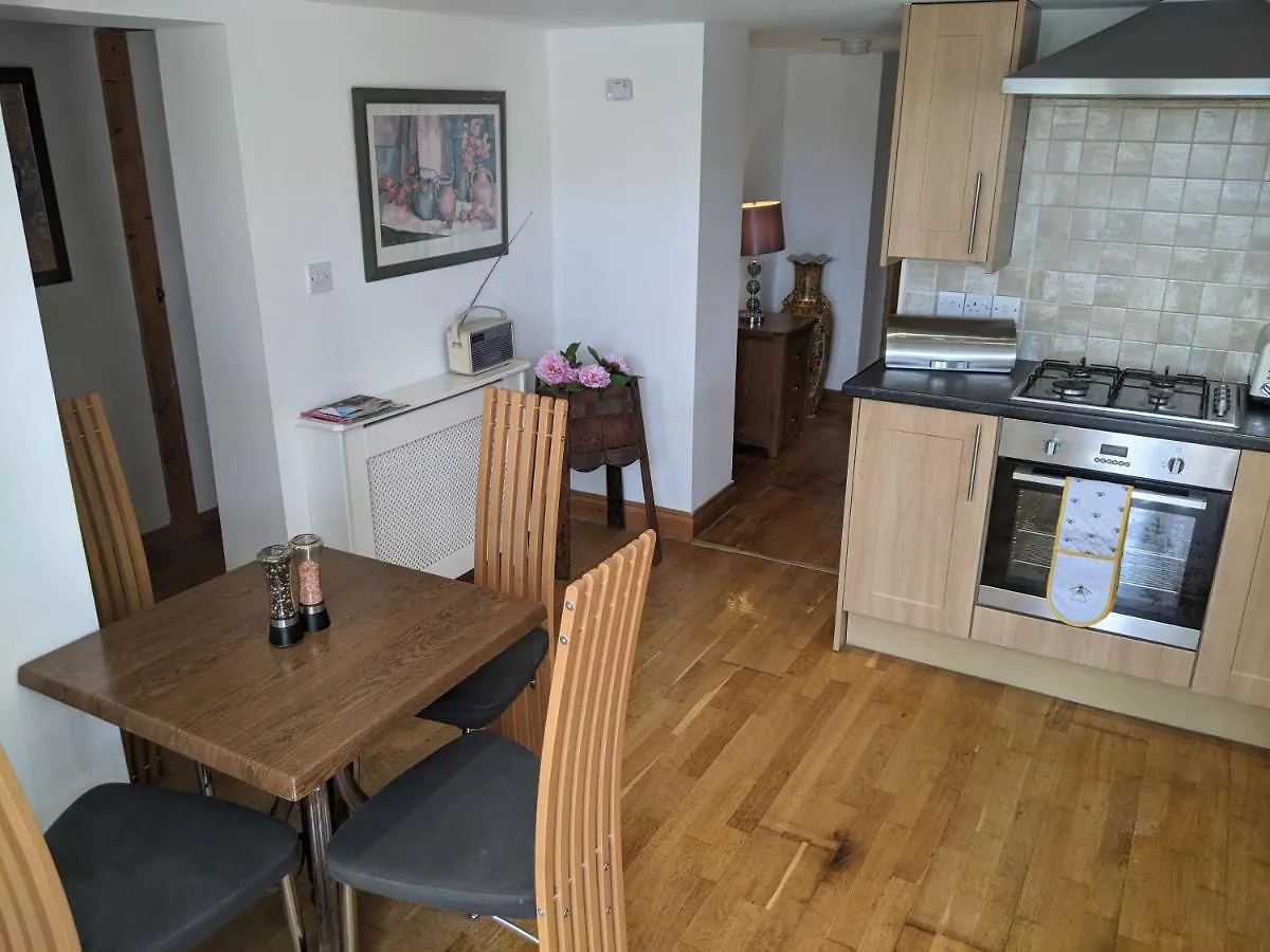 Whitby House Retreat Sleeps 12 Appartamento Sleights