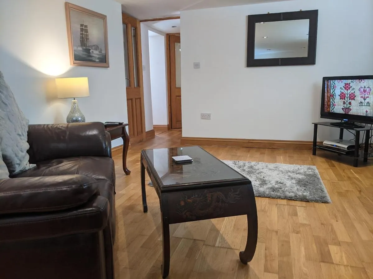Whitby House Retreat Sleeps 12 Appartamento Sleights
